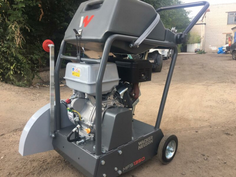  в прокат в Сарапуле. У нас лучшая цена за сутки! Возможность взять в аренду с выгодной скидкой до 40% при экспресс доставке 24/7. И помните, ночью стоимость еще дешевле на 30%! #арендапрокат #виброплита #выгодно